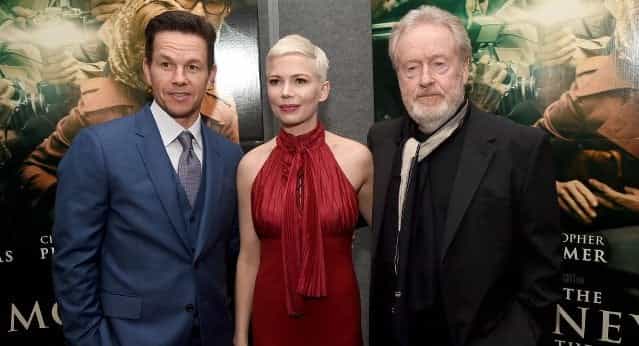 Mark Wahlberg earns 1500 times more than Michelle Williams for All The Money In The World reshoot Mark Wahlberg earns 1500 times more than Michelle Williams for All The Money In The World reshoot