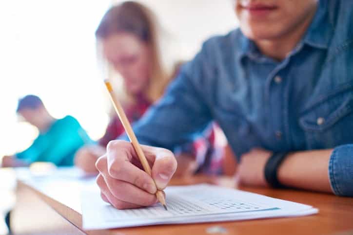 People born in this month are smarter than everyone else (according to science) People born in this month are smarter than everyone else (according to science)