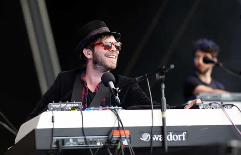Gaz Coombes explains why Supergrass no longer perform “Alright” live