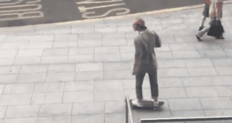 Everton’s Tom Davies is spending his summer skateboarding through streets of Liverpool