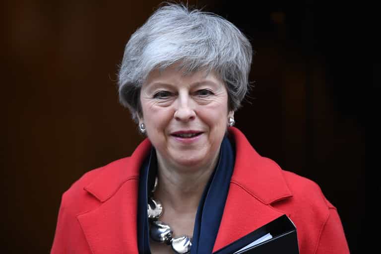 Theresa May promises parliamentary vote to delay Brexit Theresa May promises parliamentary vote to delay Brexit
