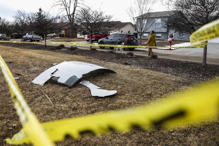 Boeing advises airlines suspend use of 777s after engine falls apart mid-flight Boeing advises airlines suspend use of 777s after engine falls apart mid-flight