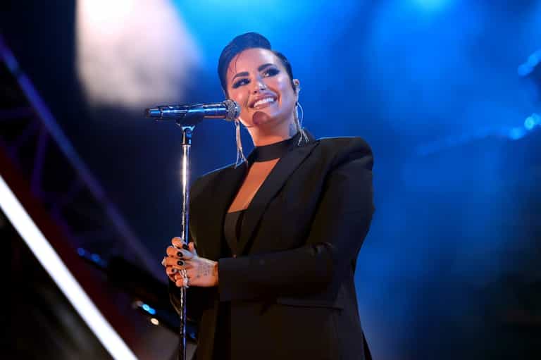Demi Lovato claims term ‘alien’ is offensive to extraterrestrials Demi Lovato claims term ‘alien’ is offensive to extraterrestrials