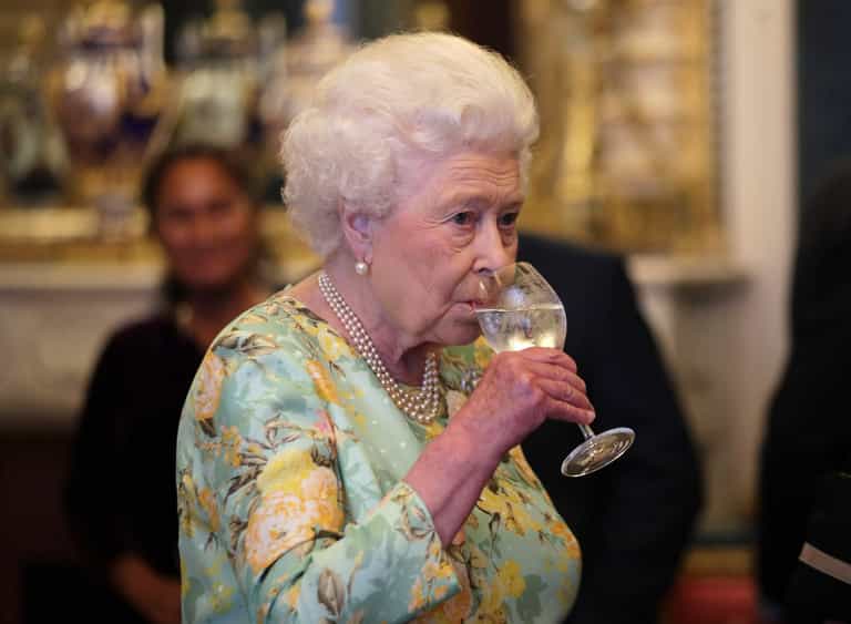 Queen advised by royal doctors to stop drinking every day Queen advised by royal doctors to stop drinking every day
