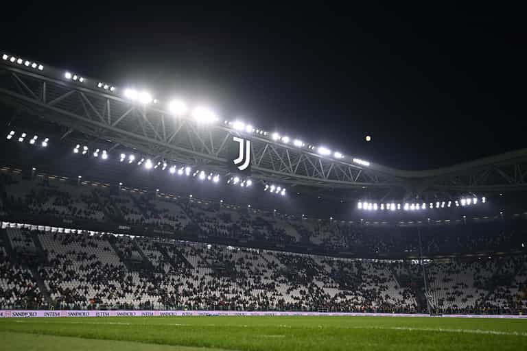Juventus offices raided as club are investigated for false accounting