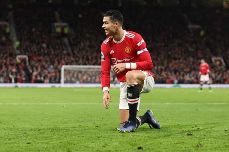 Ronaldo instructs Jorge Mendes to find new club if Man Utd farce continues Ronaldo instructs Jorge Mendes to find new club if Man Utd farce continues