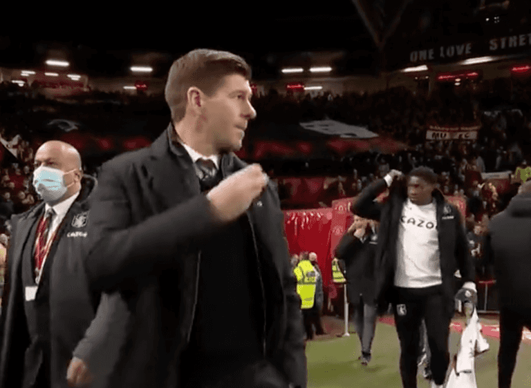 Steven Gerrard booed by Man Utd fans on first return to Old Trafford Steven Gerrard booed by Man Utd fans on first return to Old Trafford
