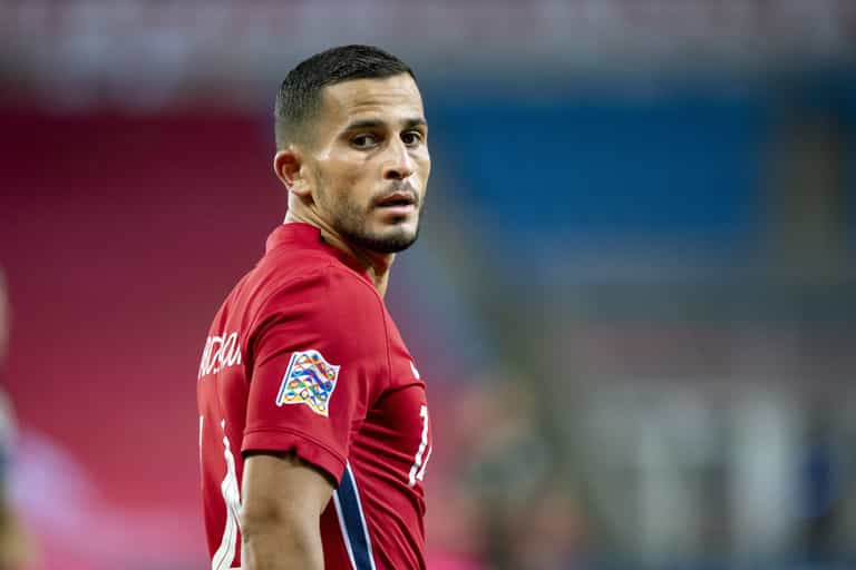Omar Elabdellaoui completes miraculous return to action after losing sight