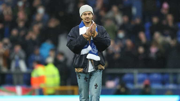 Frank Lampard hits back after Dele criticised for looking like he was ‘dragged off the street’ Frank Lampard hits back after Dele criticised for looking like he was ‘dragged off the street’