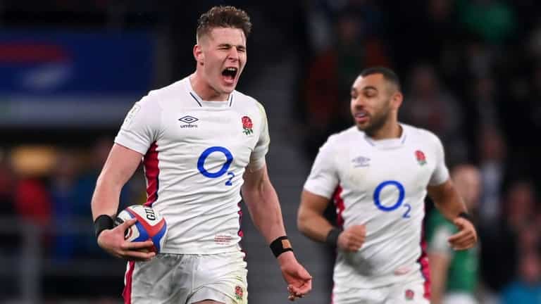 Full England ratings as 14-men denied by Ireland in pulsating match