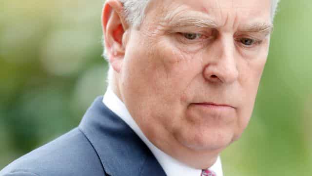 ‘Prince Andrew Is A Sweaty N***e’ hits UK top 20 during Jubilee celebrations