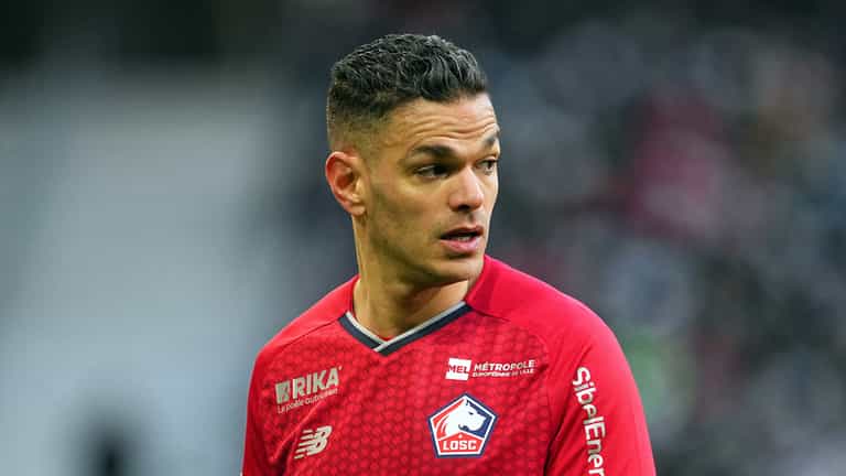Hatem Ben Arfa expelled from Lille squad after row with manager Hatem Ben Arfa expelled from Lille squad after row with manager