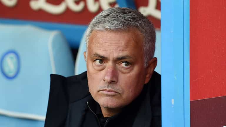 Jose Mourinho is blaming referees after dropping points, again Jose Mourinho is blaming referees after dropping points, again