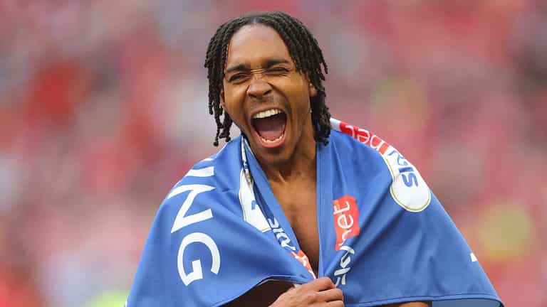 Neil Warnock responds to Djed Spence after sarcastic Twitter ‘welcome’ Neil Warnock responds to Djed Spence after sarcastic Twitter ‘welcome’
