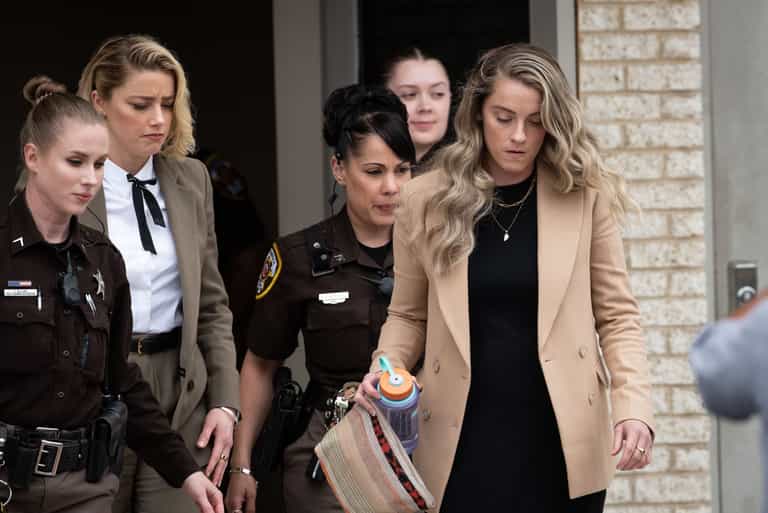 Amber Heard spotted taking private plane days after her lawyer said she can’t pay Johnny Depp