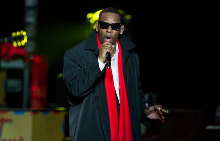 R Kelly due to be sentenced today, with prosecutors calling for 25 years