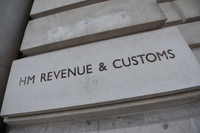 Penalties to be issued as one million people miss key government deadline