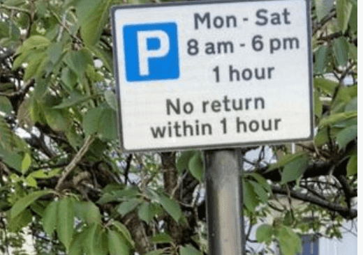 Driving expert explains common road sign that has left people confused