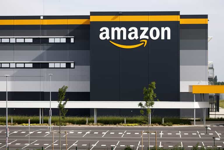 Amazon becomes first company ever to lose $1 trillion Amazon becomes first company ever to lose $1 trillion