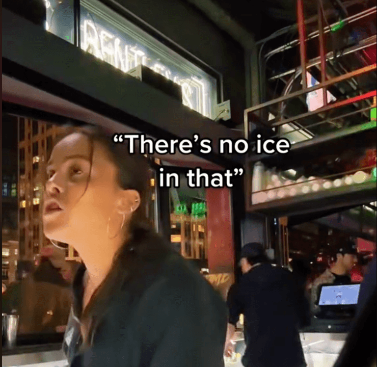 Bartender splits opinion after shutting down customer who asked for ‘no ice’ to get more alcohol in drink
