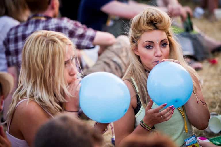 Neurologist says nos is ‘more dangerous than cocaine’ – and some kids are consuming 150 cannisters a day
