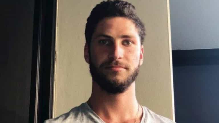 ‘Bollard Man’ granted permanent Australian residency for confronting Sydney attacker