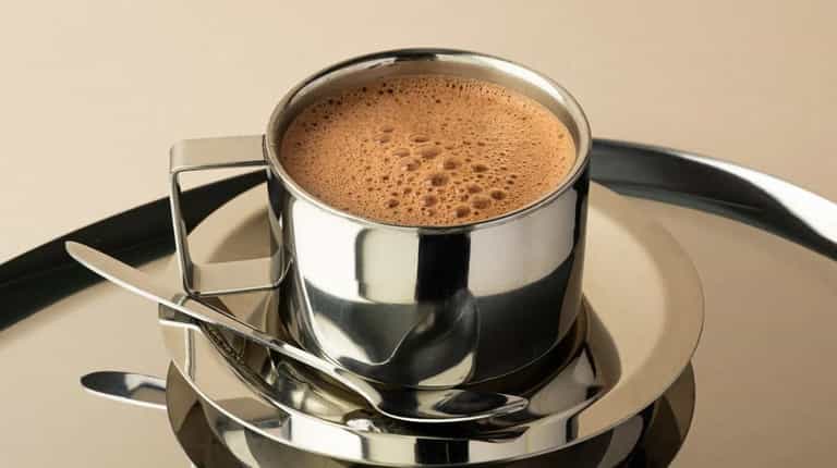 People raving about ‘hot chocolate’ drink that gives you buzz and focus of coffee without any caffeine People raving about ‘hot chocolate’ drink that gives you buzz and focus of coffee without any caffeine