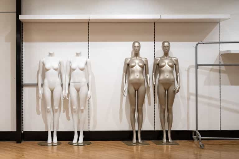 Clothing brand gets 100 complaints a day that their models are ‘too fat’ Clothing brand gets 100 complaints a day that their models are ‘too fat’