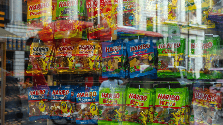 Tourists charged £899 for two packets of sweets at Oxford Street candy shop Tourists charged £899 for two packets of sweets at Oxford Street candy shop