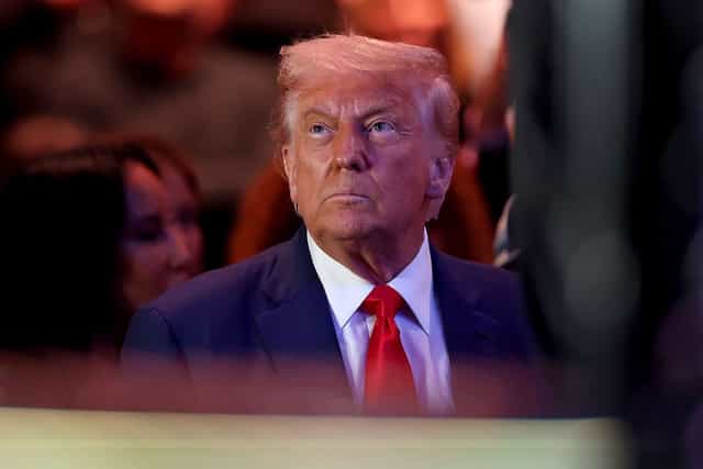 Donald Trump booed by theatregoers as he attends performance of Les Misérables