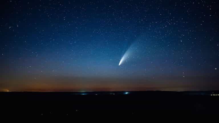 Scientists notice ‘something strange’ about the mystery comet hurtling towards the sun