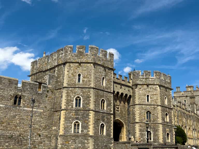 Four arrested after pictures of Trump and Epstein projected onto Windsor Castle Four arrested after pictures of Trump and Epstein projected onto Windsor Castle