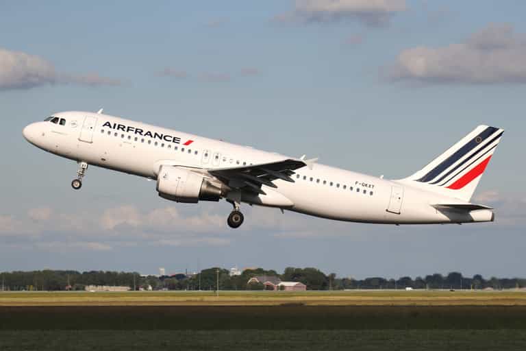 First migrant deported under ‘one in one out’ deal with France First migrant deported under ‘one in one out’ deal with France