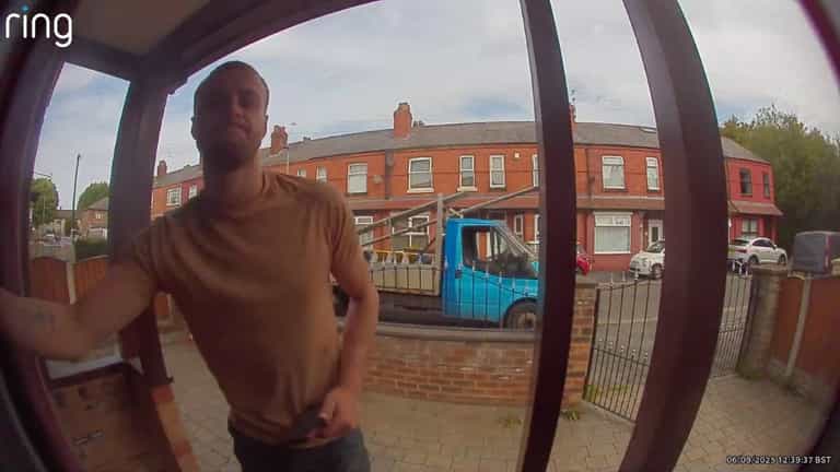 Homeowner left baffled as mystery builders cover house in scaffolding