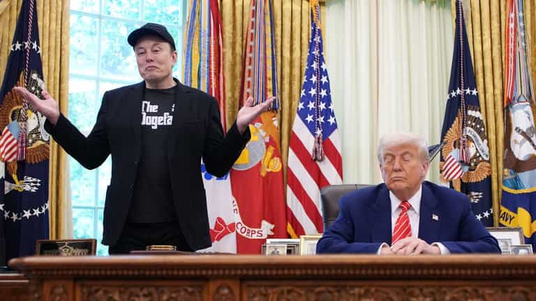 Lip reader reveals what Donald Trump said to Elon Musk at Charlie Kirk’s funeral