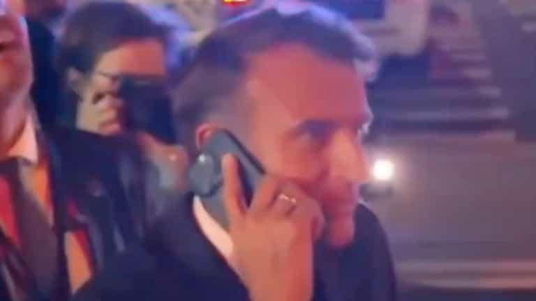 Macron rings Trump for help when New York police block his car in the street