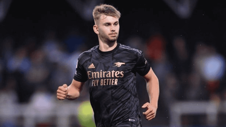 Ex-Arsenal prospect in coma after head collision with wall during match Ex-Arsenal prospect in coma after head collision with wall during match