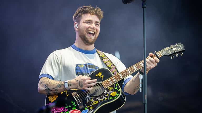 Alex Warren announces 2026 UK and European tour – how to get tickets