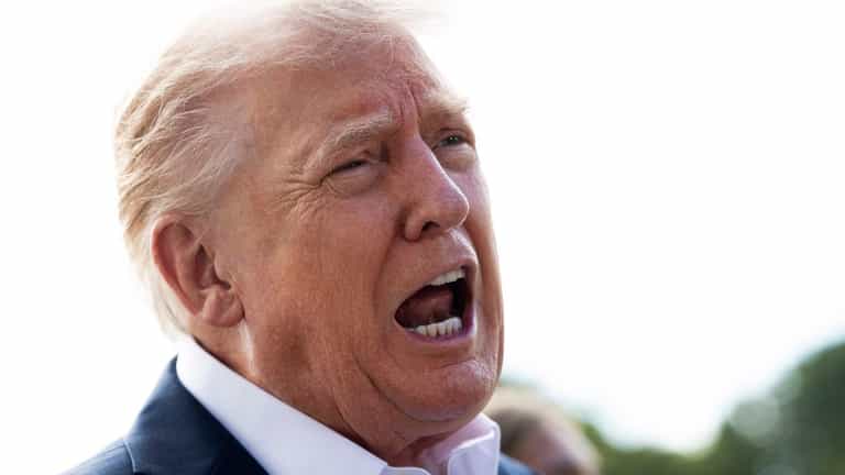 Trump threatens Hamas days after claiming peace deal success