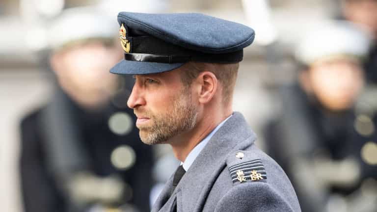 Prince William tells young Brits to wear a poppy