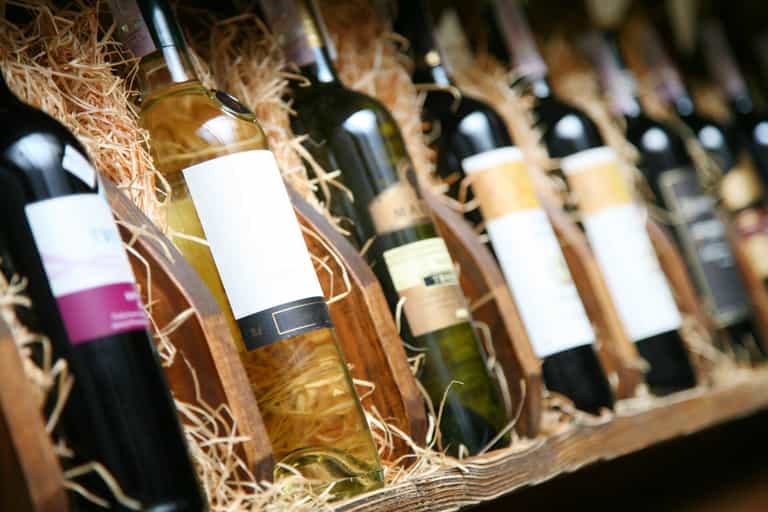 British woman facing 50 years in US prison for allegedly stealing six bottles of wine