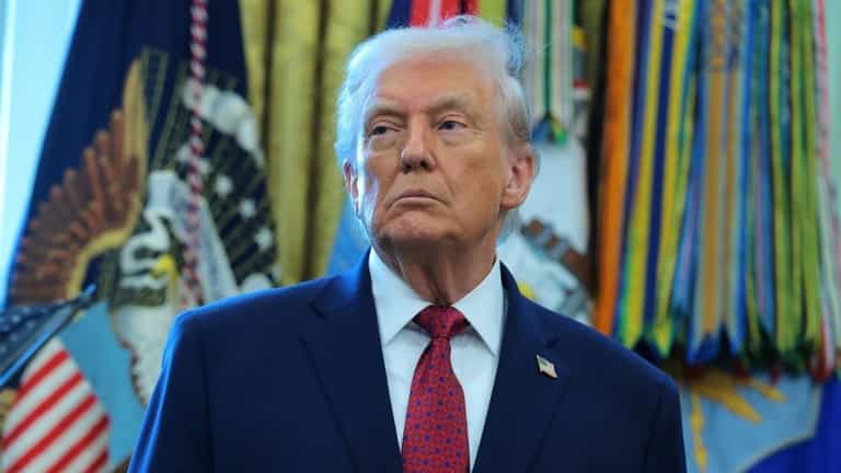 Trump warns of ‘very strong’ action if Tehran executes protesters