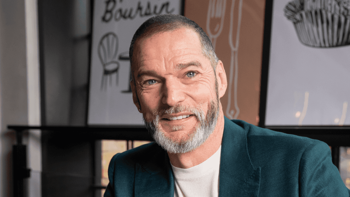 Fred Sirieix matches people through flavour preferences in new compatibility test