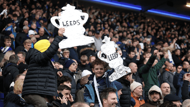 Leeds fans give strong reaction to Ramadan break in play during FA match