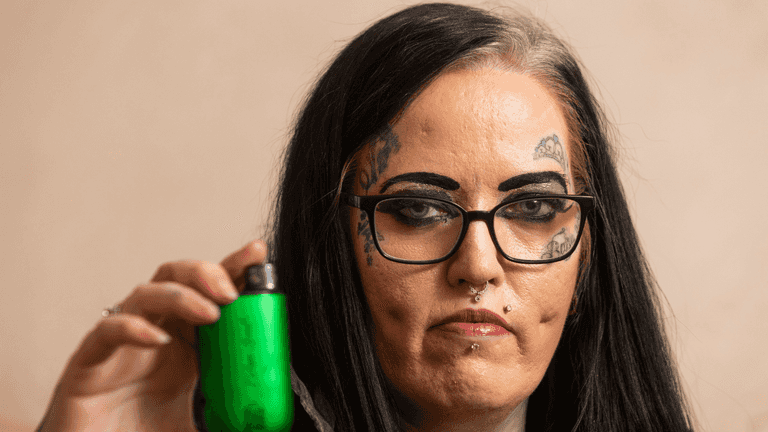 Woman left with ‘black teeth’ after spending £17k per year on vaping