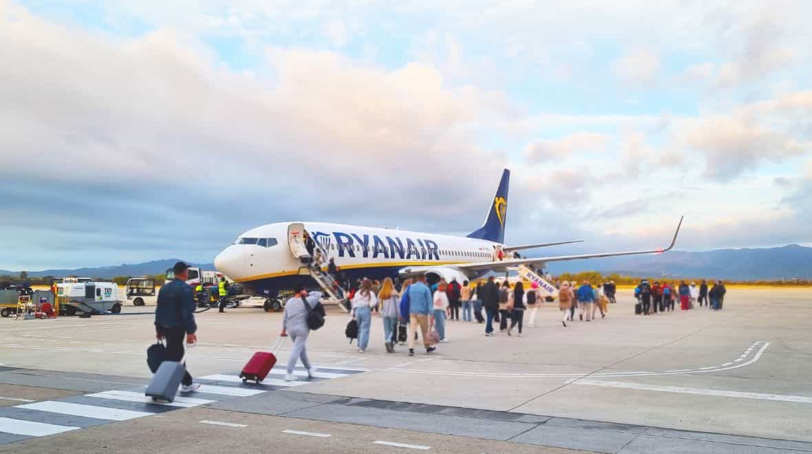 Ryanair-friendly cabin bag that’s ‘perfect for travel’ is on sale for less than £8