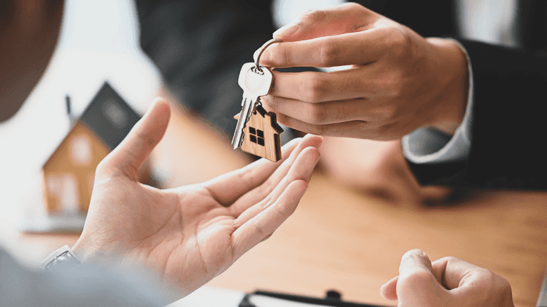 Expert issues warning over new £5k deposit mortgage for first-time buyers