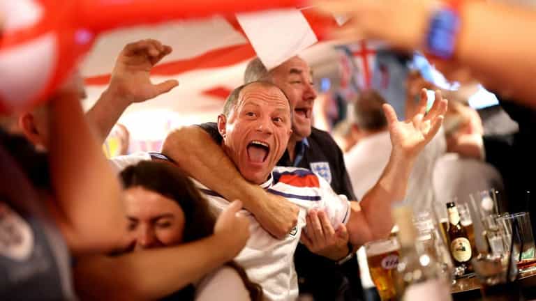 Footie fans splash out nearly £18 on drinks per goal scored