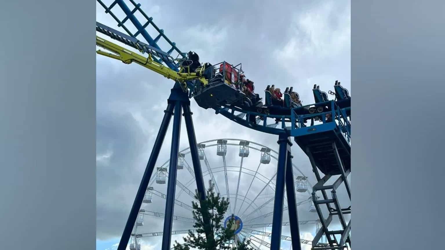Pleasurewood Hills: 27 rescued from rollercoaster stuck 15m in the air