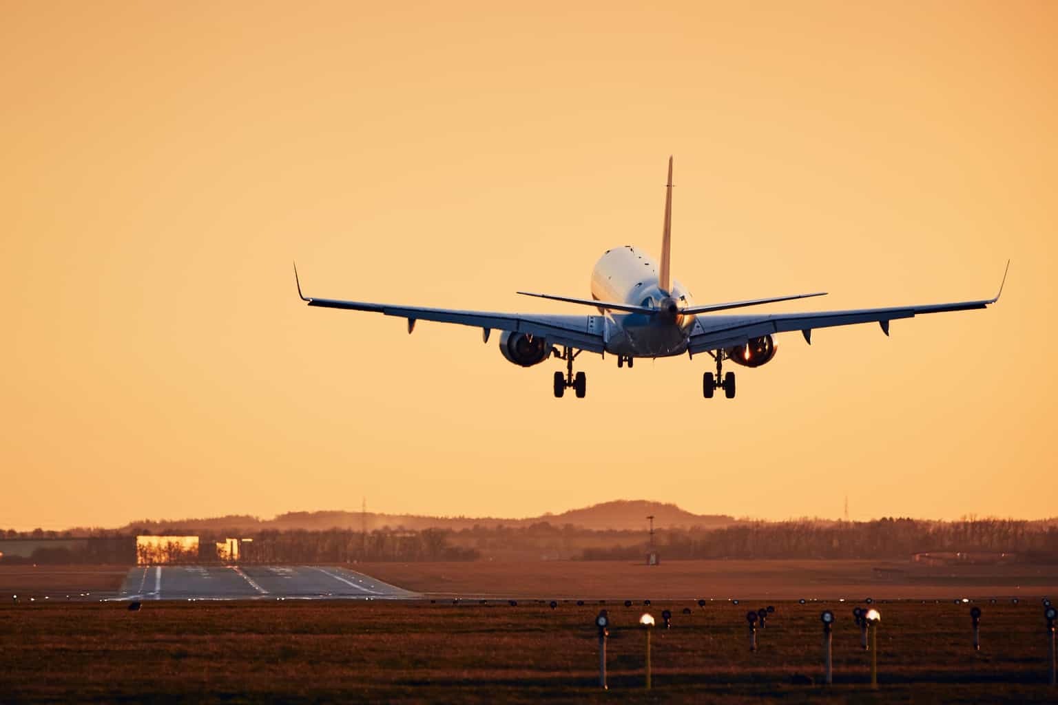 Pilot warns of ‘flying saucer’ over UK airport as mystery disc flies past passenger jet